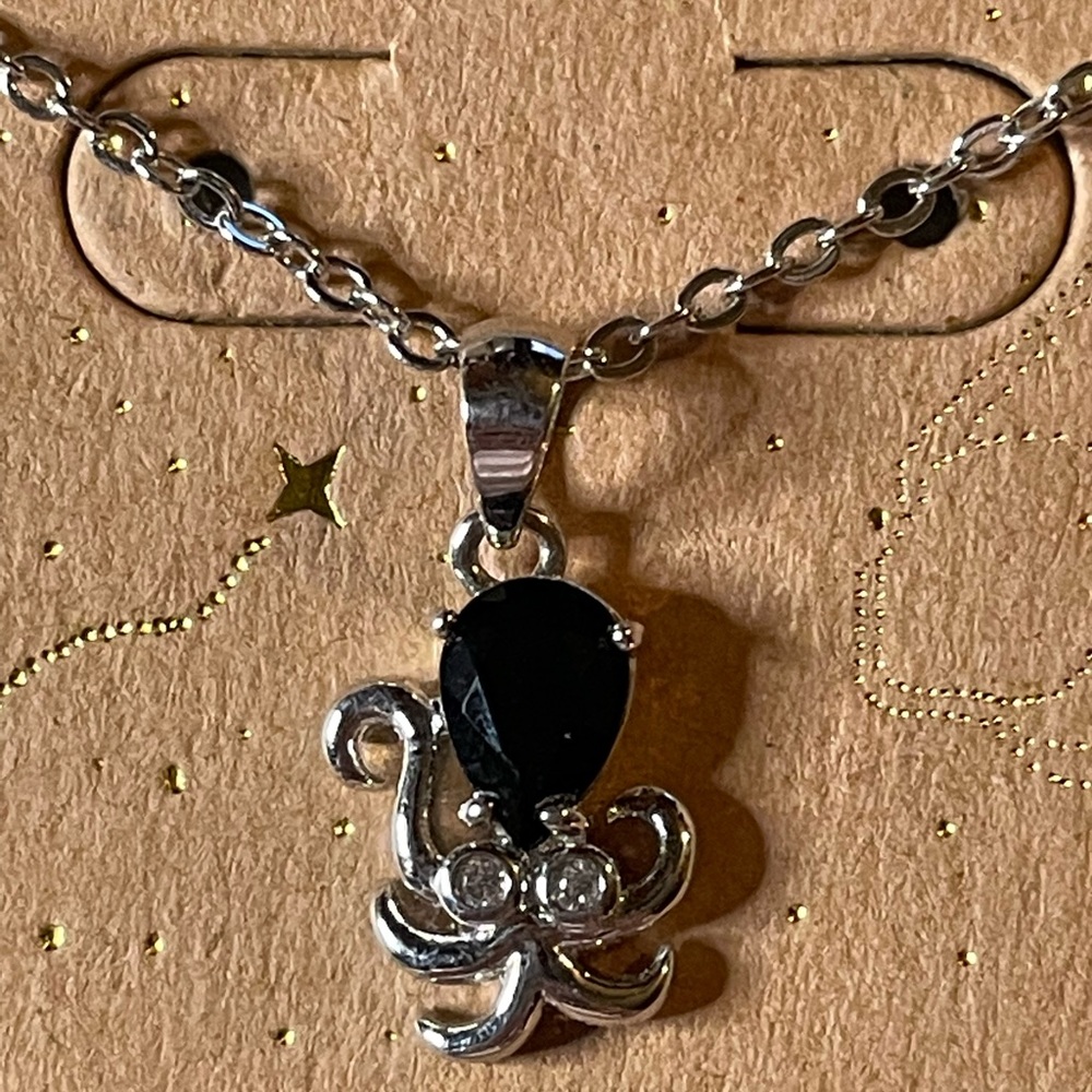 Necklace 22inch chain